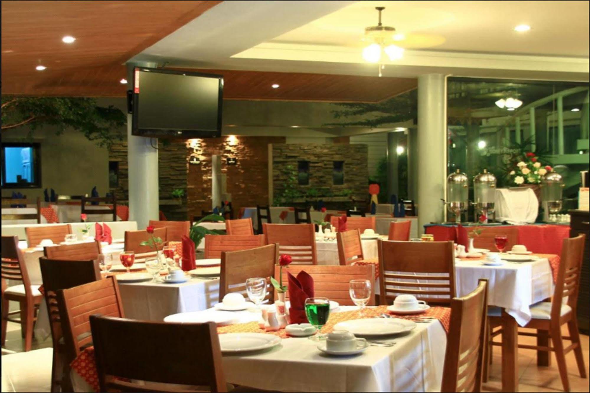 Honey Resort, Kata Beach Екстериор снимка