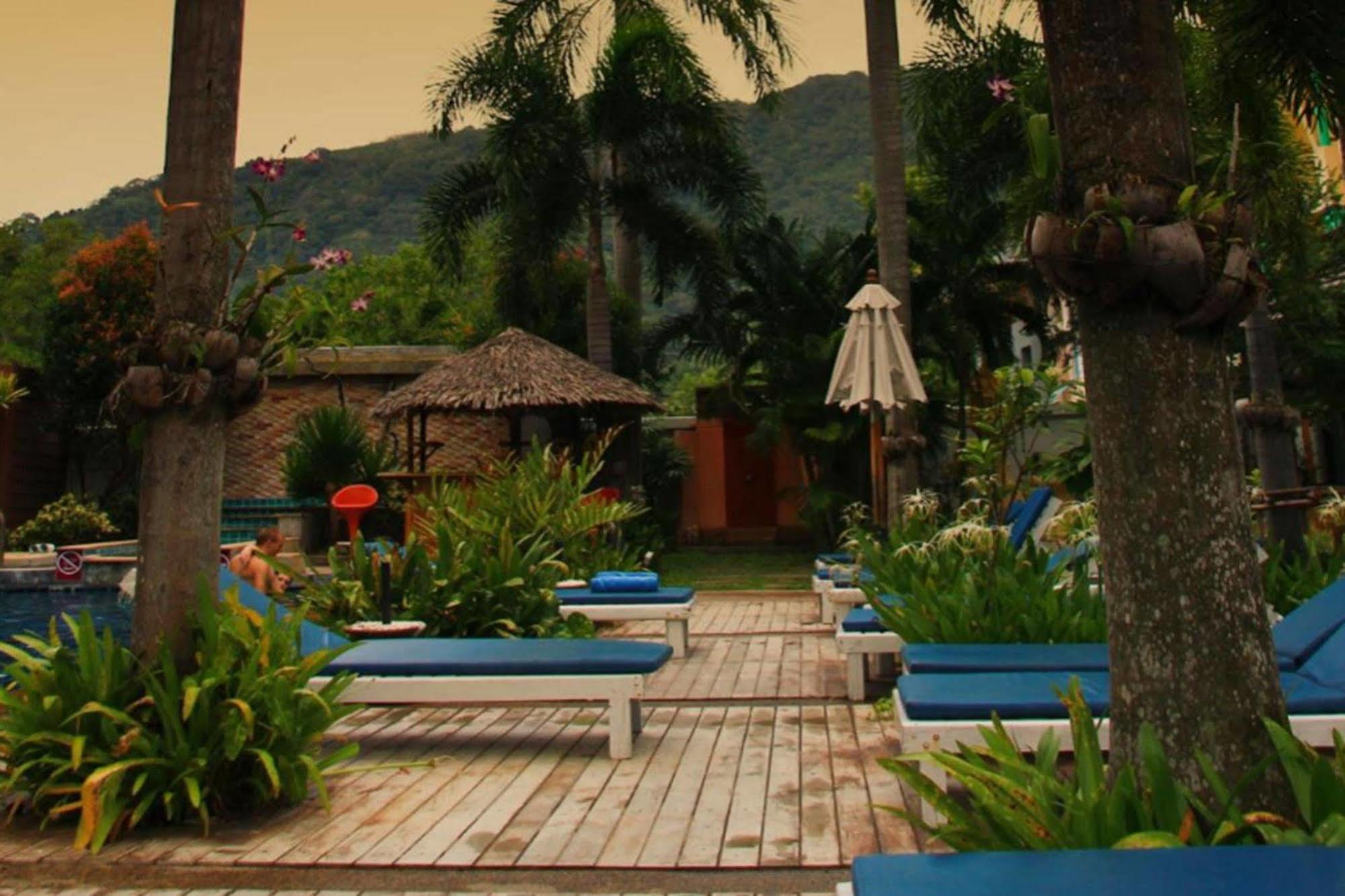 Honey Resort, Kata Beach Екстериор снимка